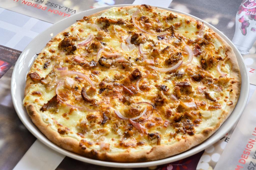 Clock Cafe Pizzeria Es Panzio Hotel Hajduszoboszlo Ngoại thất bức ảnh