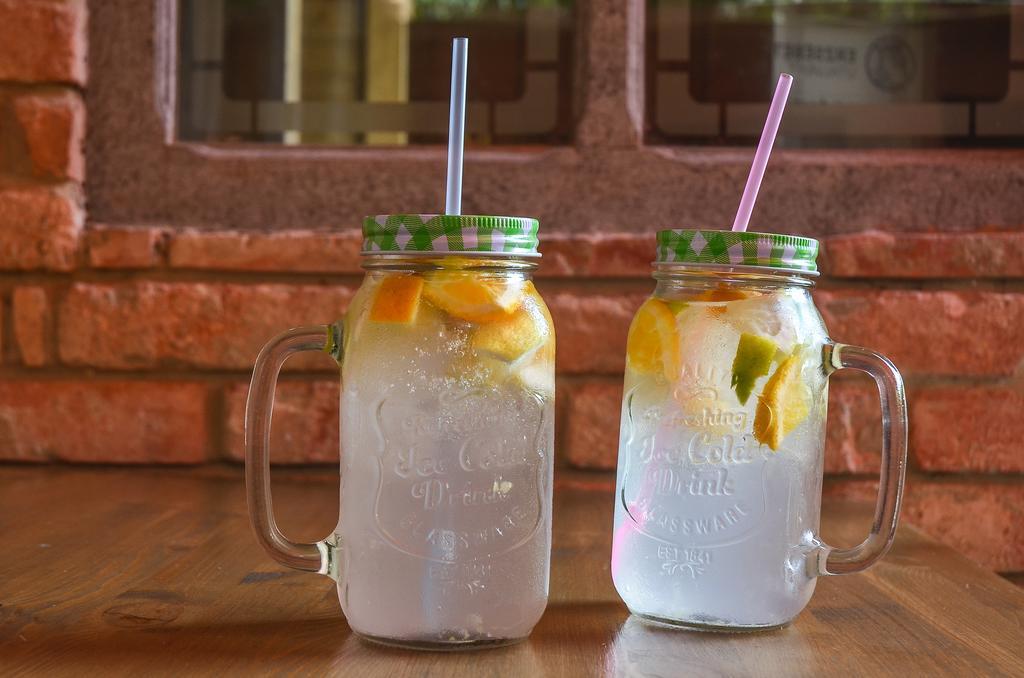 Clock Cafe Pizzeria Es Panzio Hotel Hajduszoboszlo Ngoại thất bức ảnh